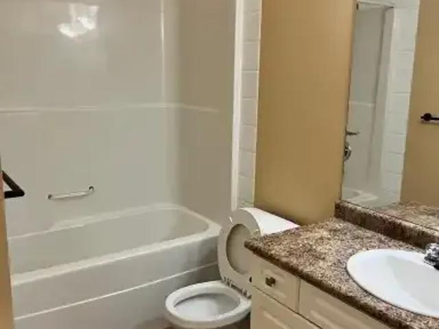 Townhouse for rent in Northwest, Alberta