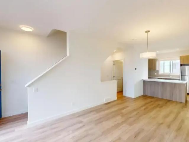 Townhouse for rent in Northwest, Alberta