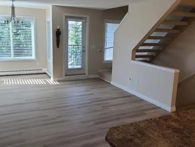 Townhouse for rent in Northwest, Alberta
