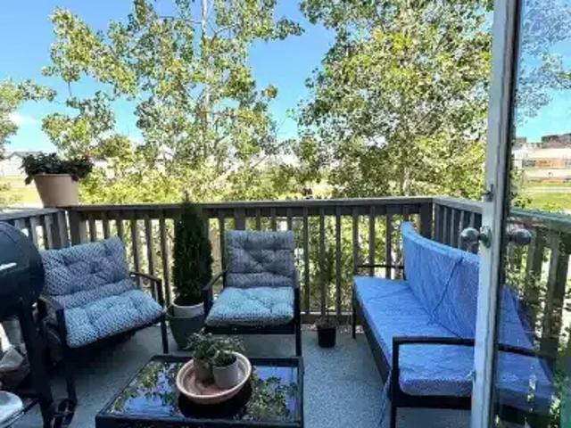 Townhouse for rent in Northwest, Alberta