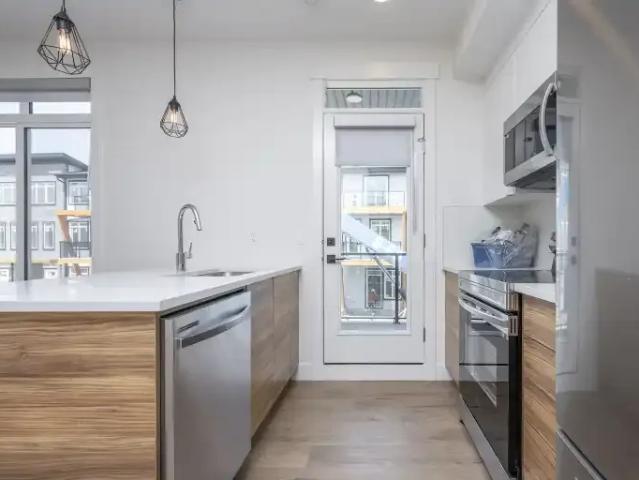 Townhouse for rent in Northwest, Alberta