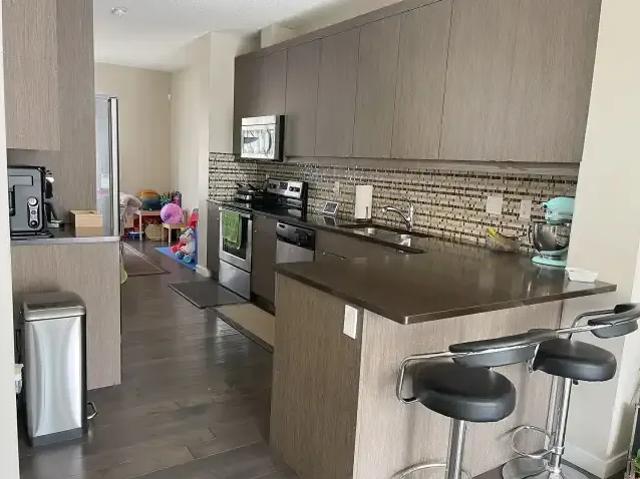 Townhouse for rent in Northwest, Alberta