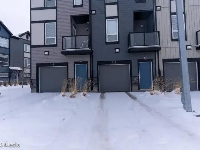 Townhouse for rent in Northwest, Alberta