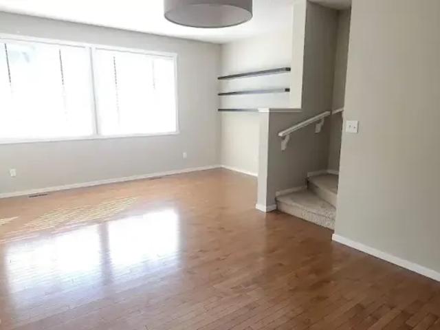 Townhouse for rent in Northwest, Alberta