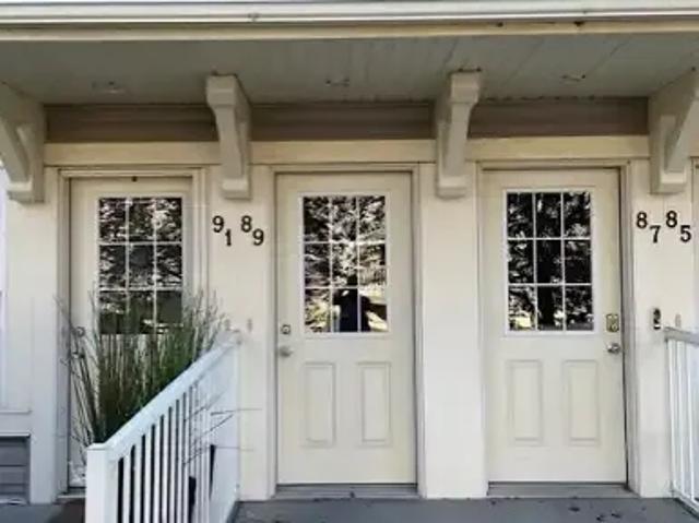 Townhouse for rent in Northwest, Alberta