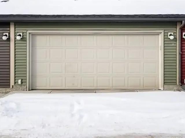 Townhouse for rent in Northwest, Alberta