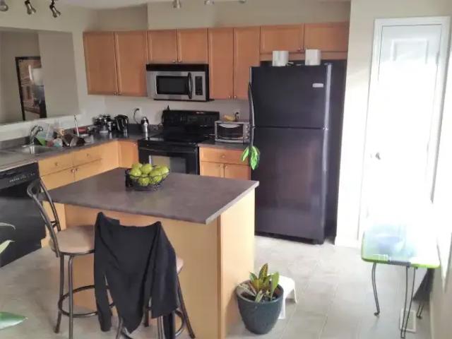Townhouse for rent in Northwest, Alberta
