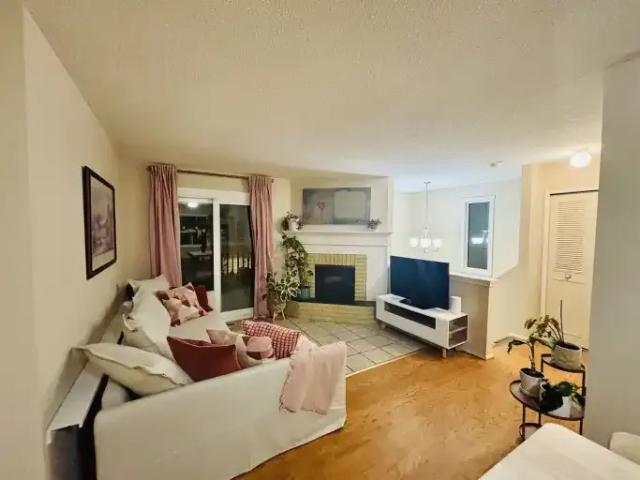 Townhouse for rent in Northwest, Alberta