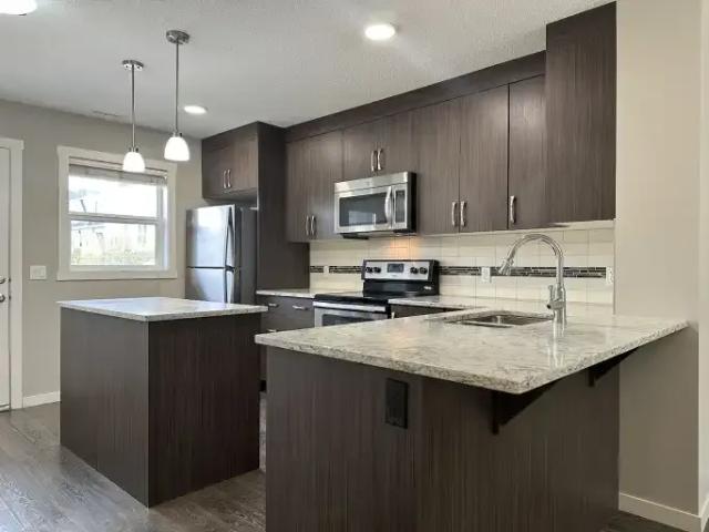 Townhouse for rent in Northwest, Alberta