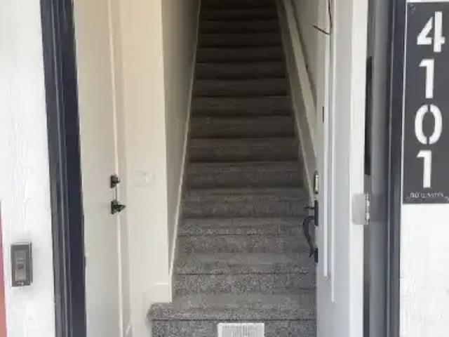 Townhouse for rent in Northwest, Alberta