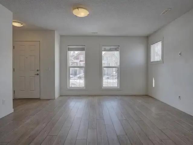 Townhouse for rent in Northwest, Alberta