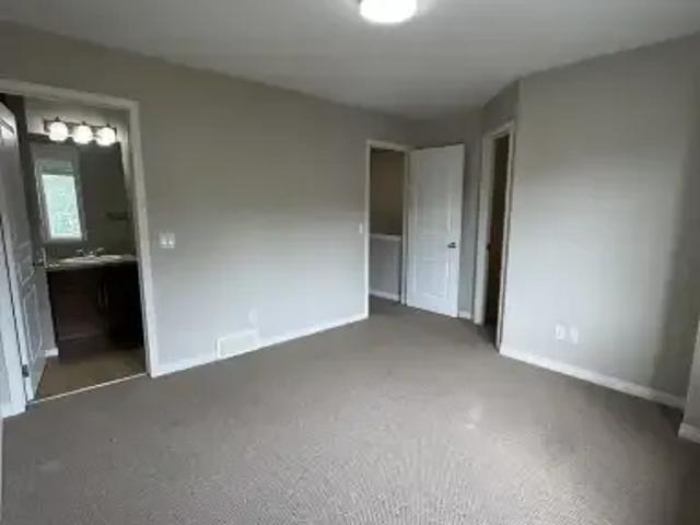 Townhouse for rent in Northwest, Alberta