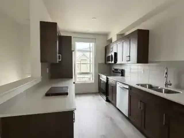 Townhouse for rent in Northwest, Alberta