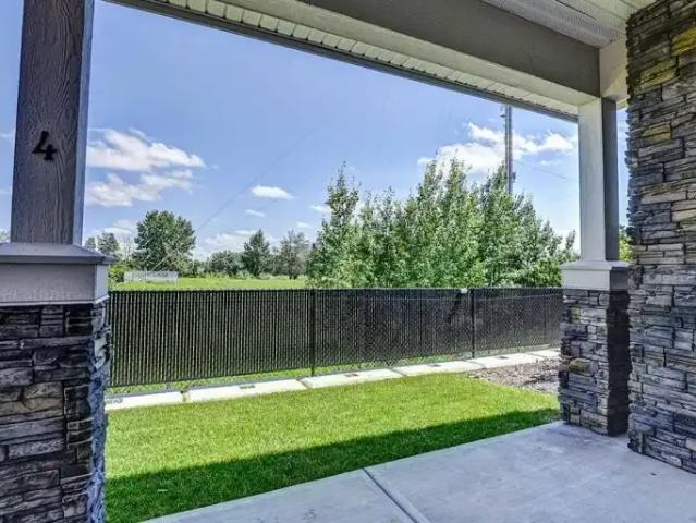 Townhouse for rent in Northwest, Alberta