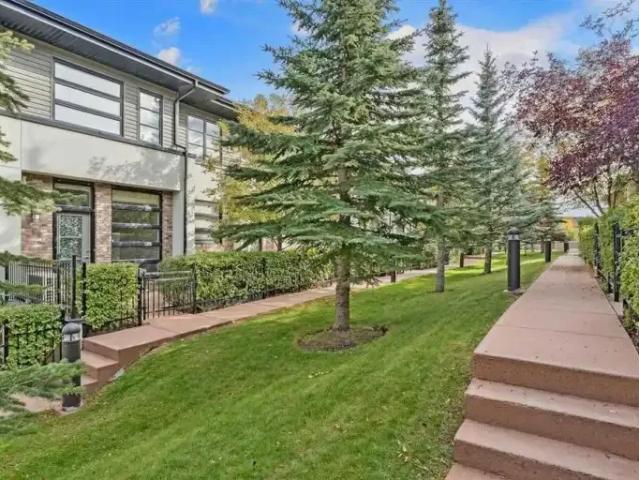 Townhouse for rent in Northwest, Alberta
