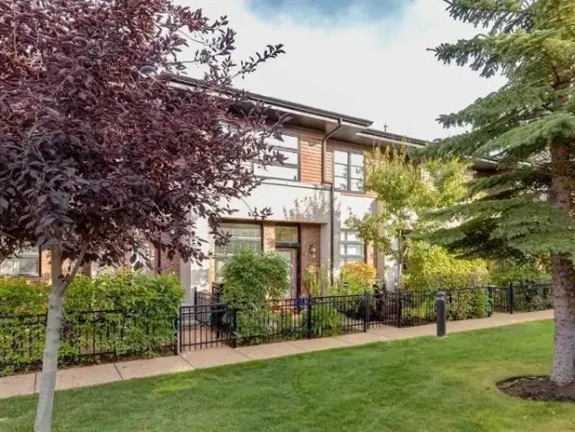 Townhouse for rent in Aspen Woods, Calgary