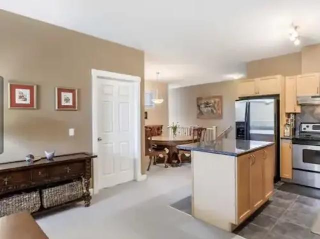 Townhouse for rent in Northwest, Alberta