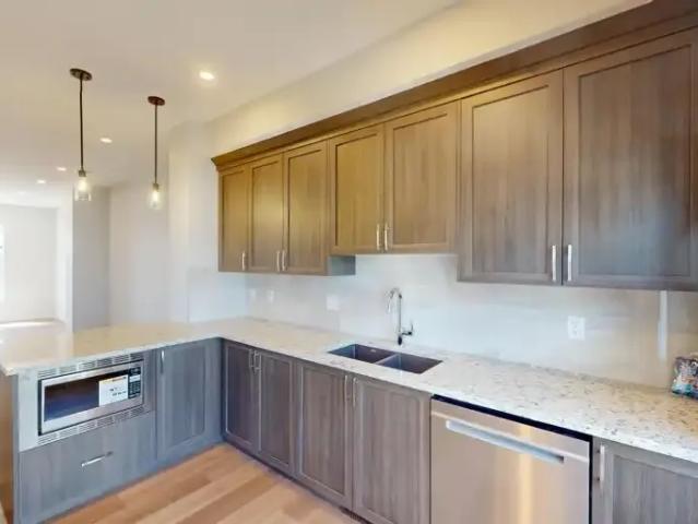 Townhouse for rent in Northwest, Alberta