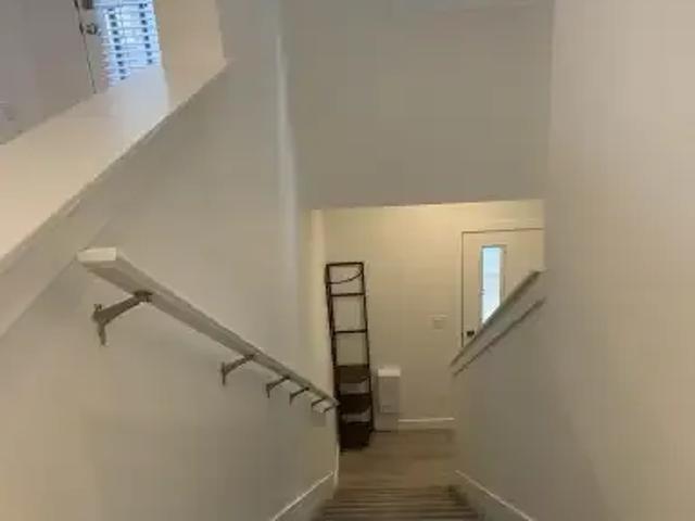 Townhouse for rent in Springbank Hill, Calgary