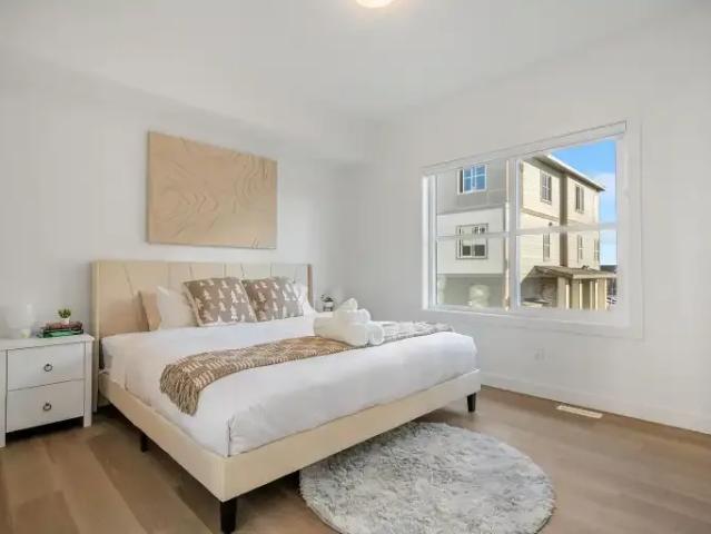 Townhouse for rent in Northwest, Alberta