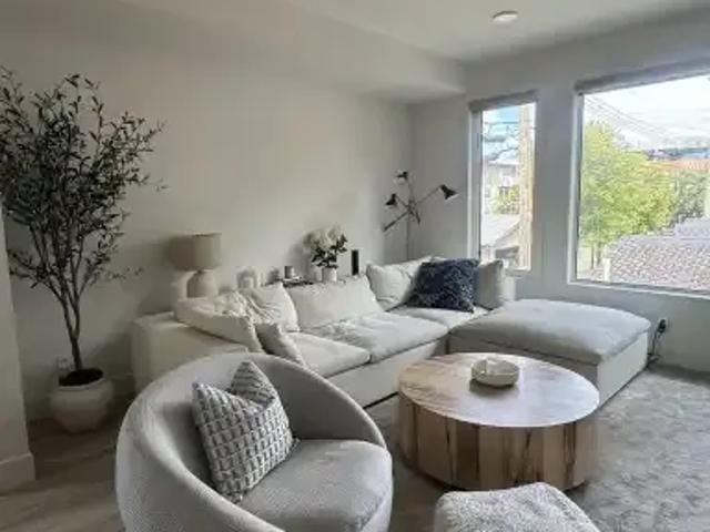 Townhouse for rent in Northwest, Alberta
