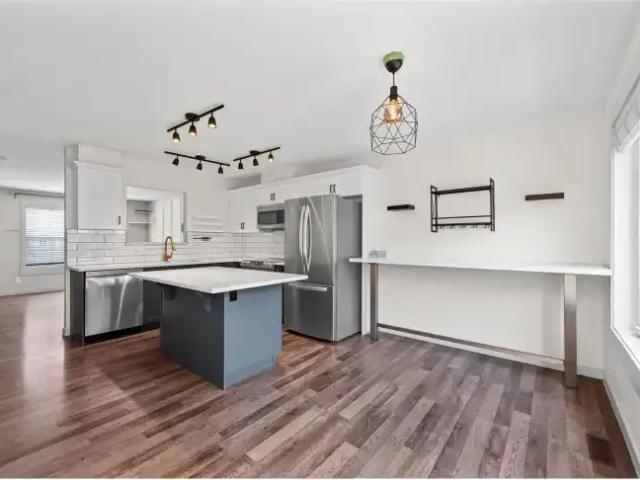 Townhouse for rent in Chestermere, Alberta