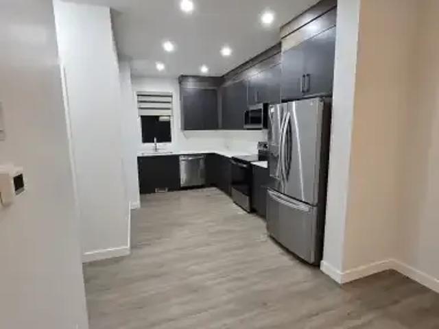 Townhouse for rent in Chestermere, Alberta