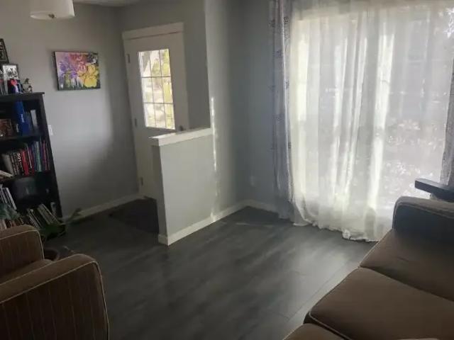Townhouse for rent in Alberta