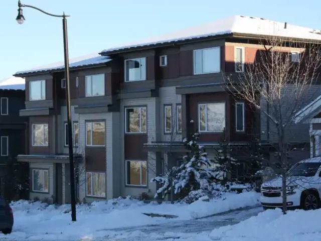 Townhouse for rent in Alberta