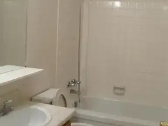 Townhouse for rent in Wedgewood, Alberta