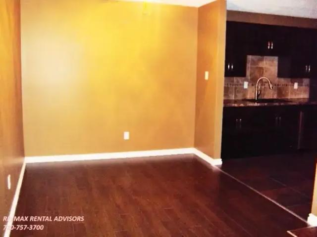Townhouse for rent in Wedgewood, Alberta