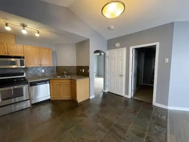 Townhouse for rent in Wedgewood, Alberta