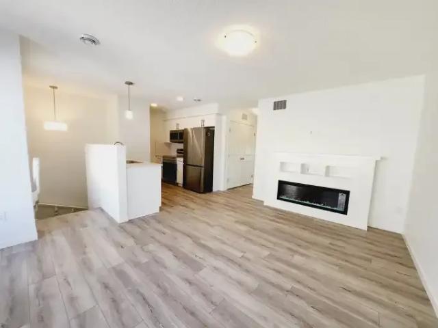 Townhouse for rent in Wedgewood, Alberta