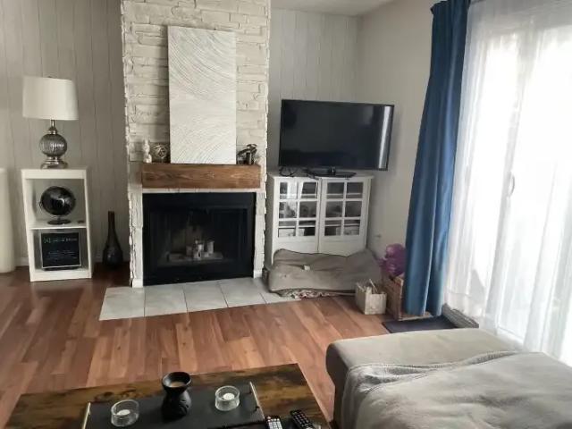 Townhouse for rent in Wedgewood, Alberta