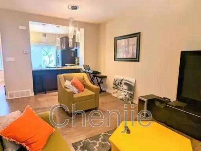Townhouse for rent in Wedgewood, Alberta