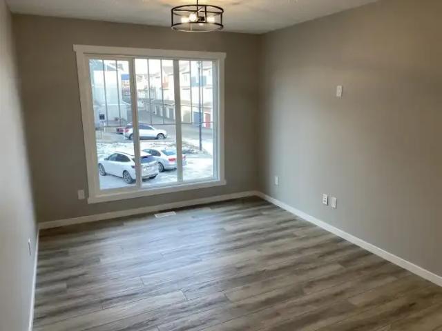 Townhouse for rent in Wedgewood, Alberta