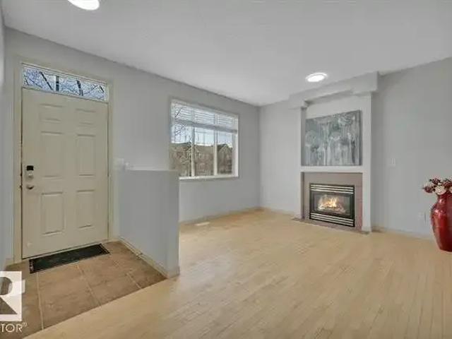 Townhouse for rent in Wedgewood, Alberta