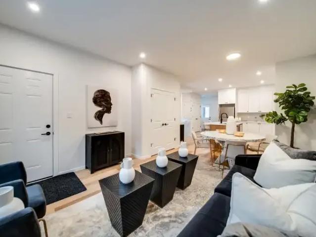 Townhouse for rent in Wedgewood, Alberta