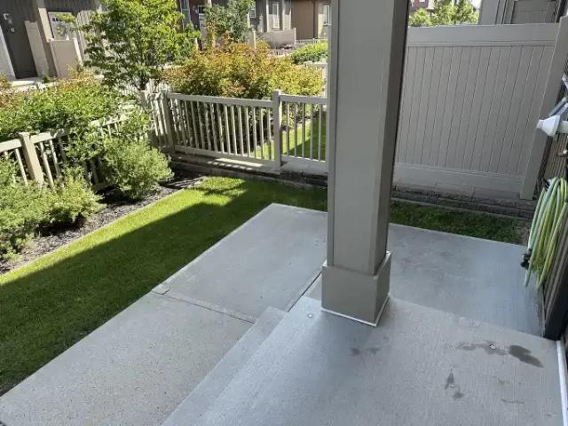 Townhouse for rent in Wedgewood, Alberta