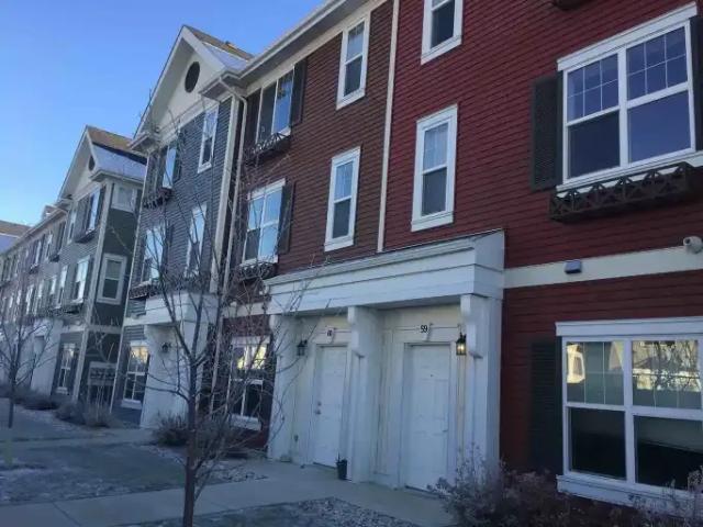 Townhouse for rent in Wedgewood, Alberta