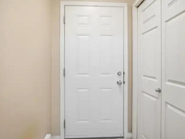 Townhouse for rent in Wedgewood, Alberta