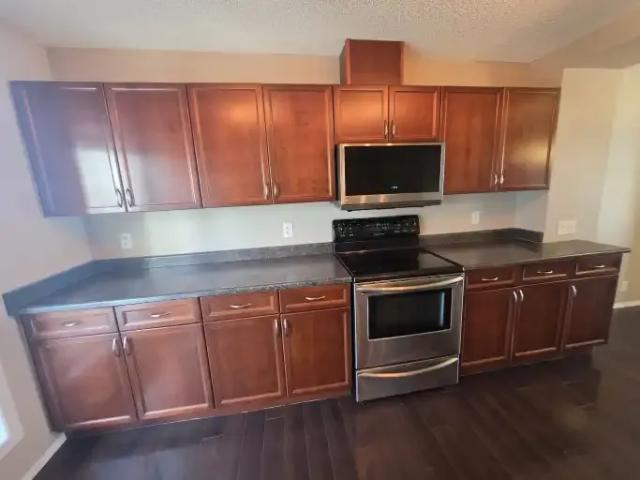 Townhouse for rent in Wedgewood, Alberta