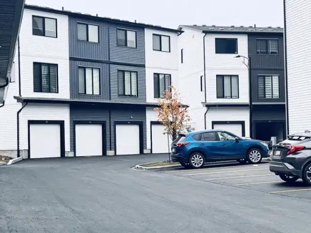 Townhouse for rent in Wedgewood, Alberta