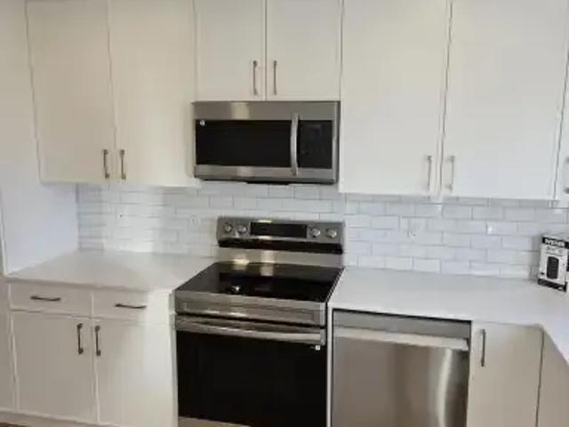 Townhouse for rent in Wedgewood, Alberta