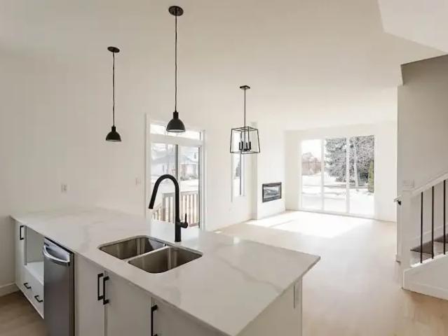 Townhouse for rent in Wedgewood, Alberta