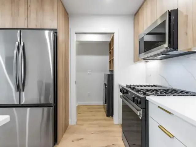 Townhouse for rent in Wedgewood, Alberta