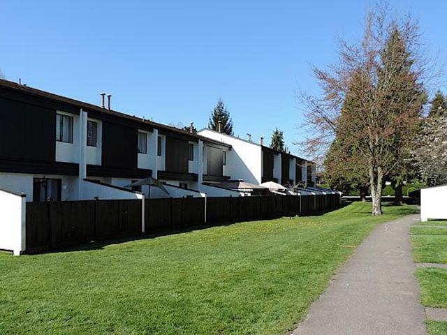Townhouse for rent in Langley