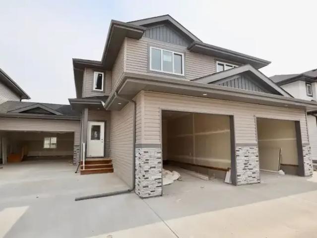 Townhouse for rent in Rolly View, Alberta