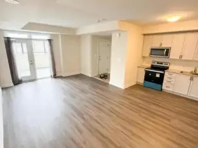 Townhouse for rent in Milton, Ontario