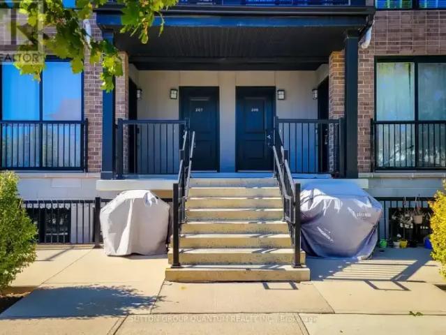 Townhouse for rent in Milton, Ontario